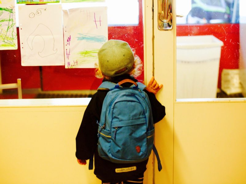 pixabay_entry-to-school-2454153_1920